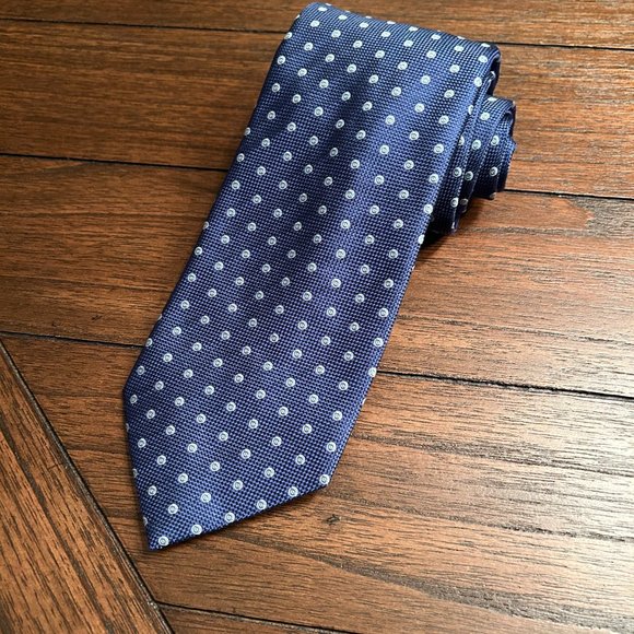 Burberry Blue Dot Pattern Silk Tie - Picture 1 of 6